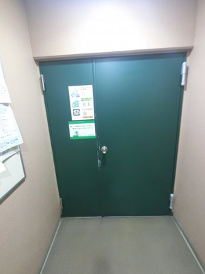 【その他共用部分】 | グランドメゾン上永谷 | ゴミ置き場です。
敷地内にあるのでゴミ出しが楽ちんです。