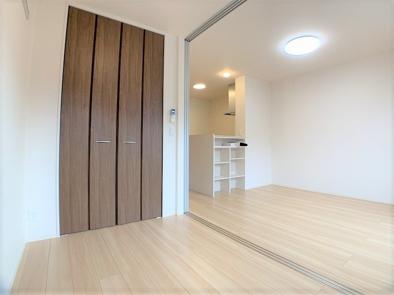 ハピネス向中野の寝室