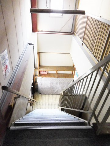 【その他共用部分】 | ウエオ事務所2階 | 階段