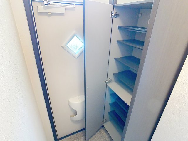 はなみずきの玄関