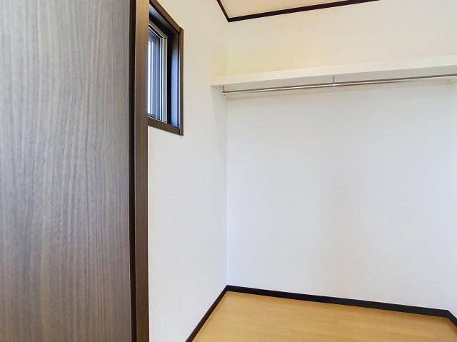 はなみずきの収納|ウォークインクロゼット