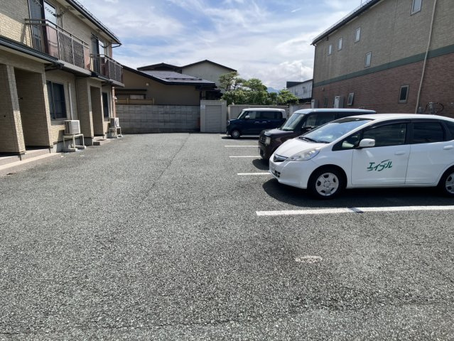はなみずきの駐車場