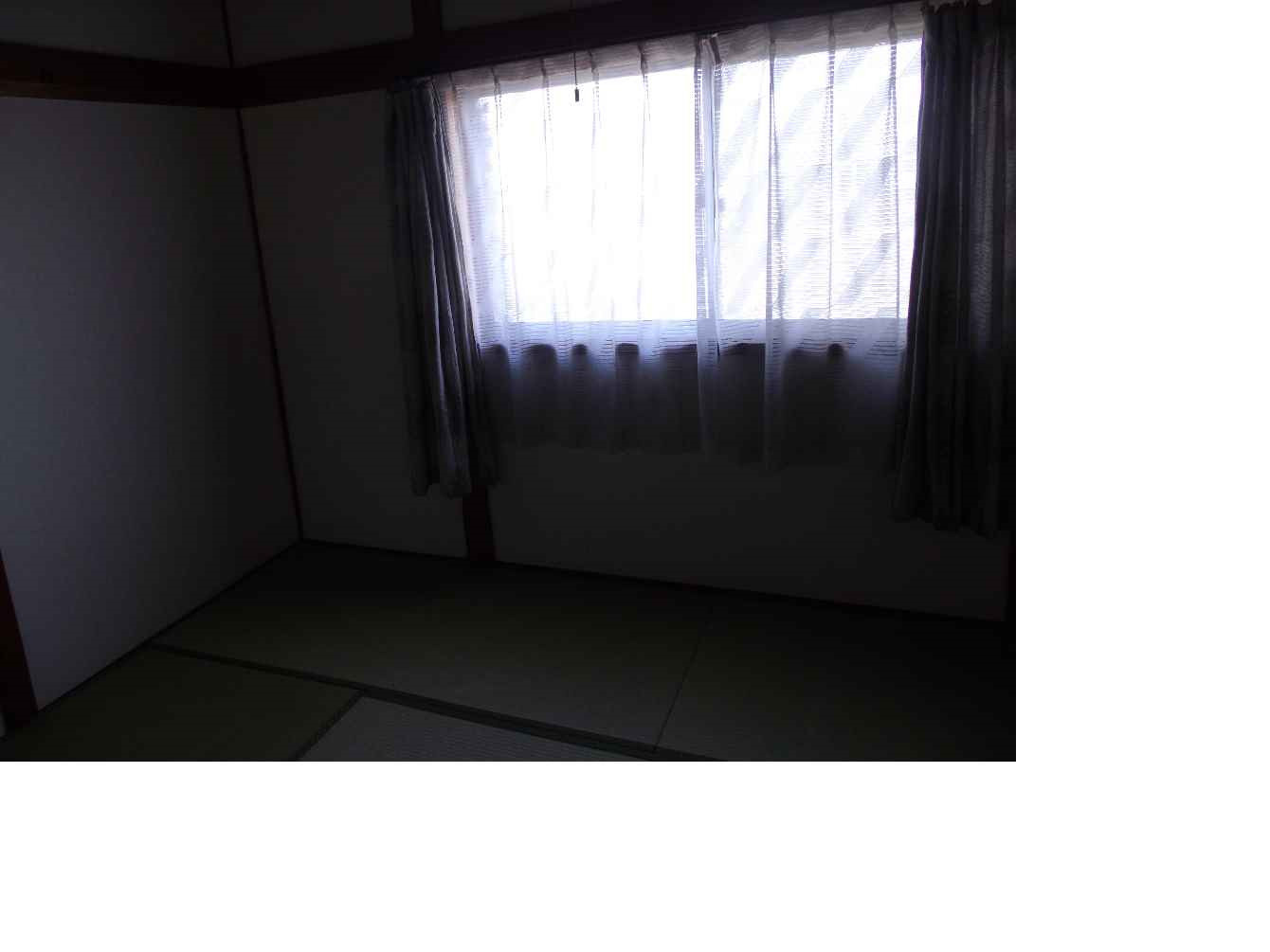 西野戸建ての寝室