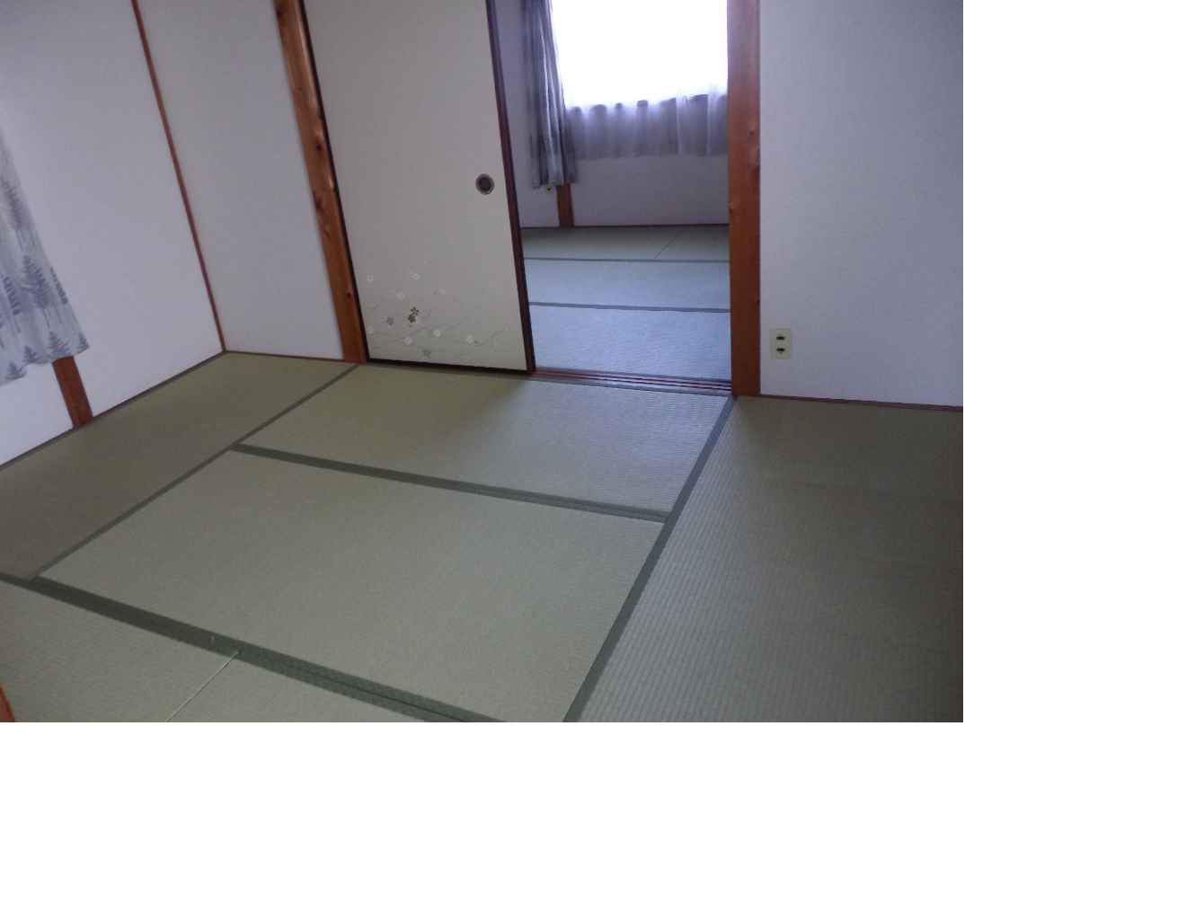 西野戸建ての和室