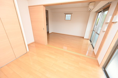 【寝室】 | グレイスピア中西