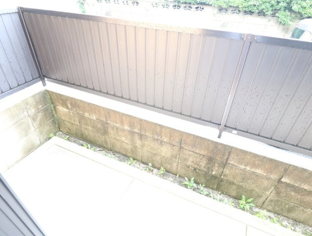 ヴィラ沼山津の庭