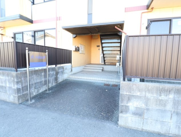 ヴィラ沼山津のエントランス