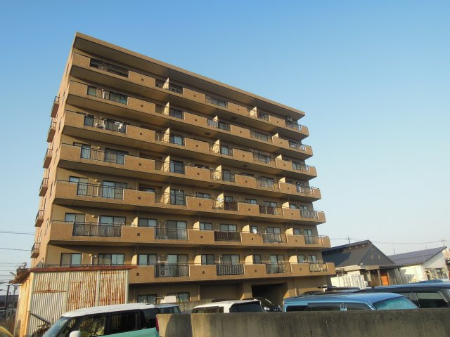 アパガーデンコート西方の外観