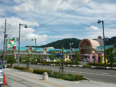 【周辺】 | フレアコートMori | 平和堂フレンドマート能登川店（845m）