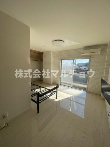 ハイツ伸城の洋室|落ち着いた色調の洋室です