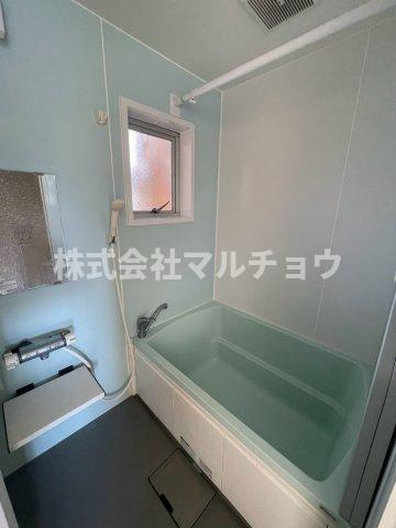 ハイツ伸城の浴室|きれいなお風呂です