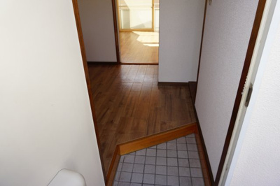【玄関】 | ロイヤルハイツ | 『ロイヤルハイツ』