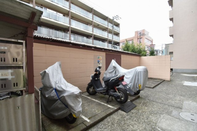 【その他共用部分】 | 矢口マイコーポ | 敷地内バイク置場