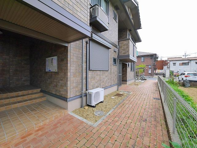 サンハイム弐番館のエントランス|落ち着いたエントランスです