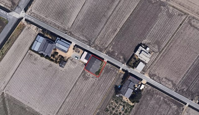 帯高倉庫付土地の外観