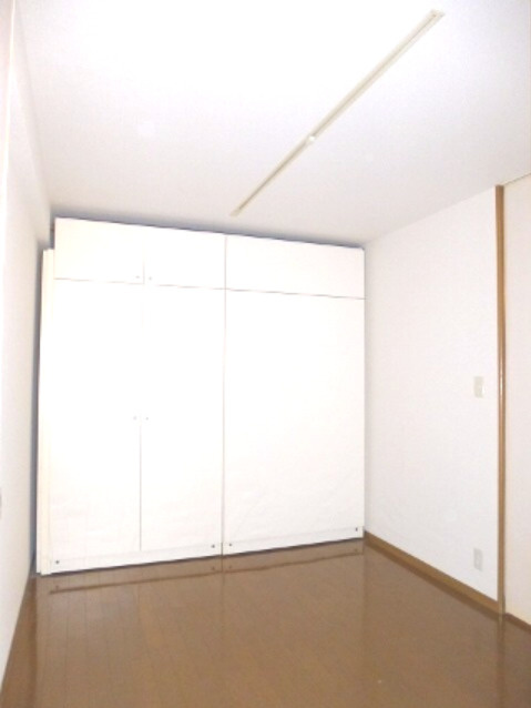 プリヴェ根岸の設備|プリヴェ根岸の可動式収納です