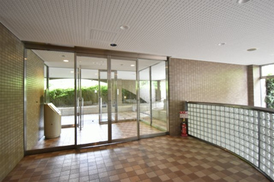 【エントランス】 | 27 | エントランスです。