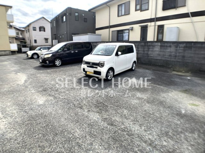 【駐車場】 | コーポ前田 | 車をお持ちの方に嬉しい駐車場付きの物件です