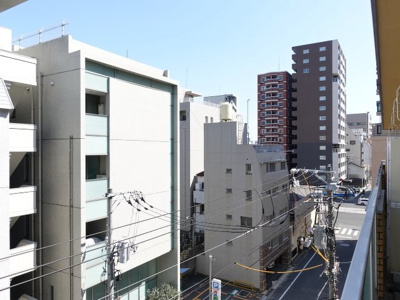 【展望】 | 十日市ガーデンハイツ | バルコニーから本川町電停方面の景色