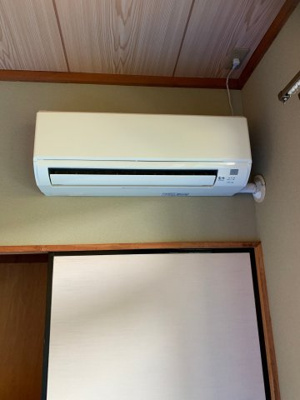 【設備】 | マンション・メルローズ | 和室のエアコン