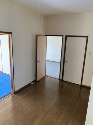 【居間・リビング】 | マンション・メルローズ | ゆったりとした居間です