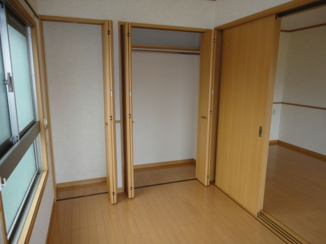 【収納】 | リズロン　デ　ジャルダン | ※同型別部屋
