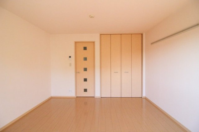 【居間・リビング】 | ソレイユ宮畔 | 同型タイプ