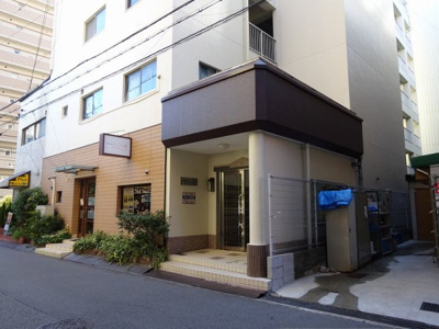 【エントランス】 | 水穂マンション | 建物の入り口前です