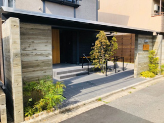 【エントランス】