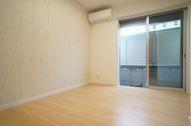 ONLYONE宝塚の居間・リビング