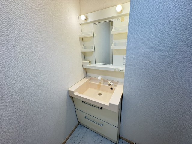 キーラゴー妙典の独立洗面台