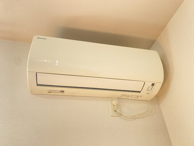 プラウドハウスの設備|リビングエアコン