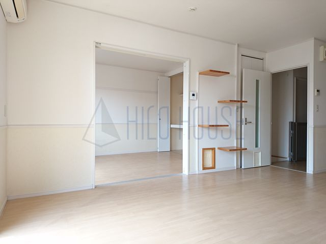 コンフォートレボヌゥールⅠの居間・リビング