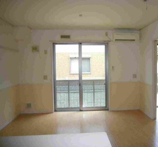 コンフォートレボヌゥールⅠの居間・リビング