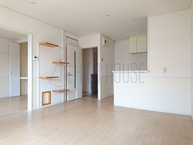 コンフォートレボヌゥールⅠの居間・リビング