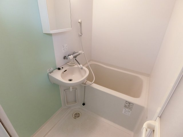 メゾンド梨花の浴室|日々の暮らしに欠かせないお風呂です