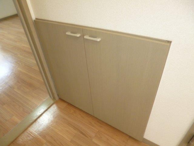 アーバンシャトルＢの収納|シューズボックス