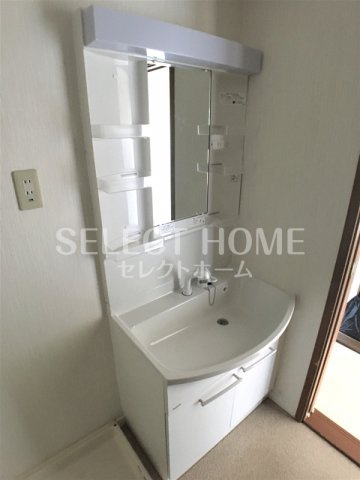 【独立洗面台】 | クリスタルウッズ | 独立洗面台で身支度をすべて済ませてしまいましょう