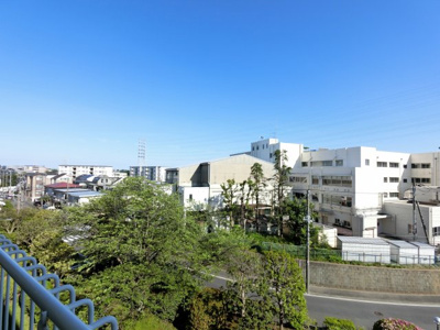 【展望】 | 保土ヶ谷ファミールハイツ3号棟 | 5階部分、バルコニーからの眺望です。