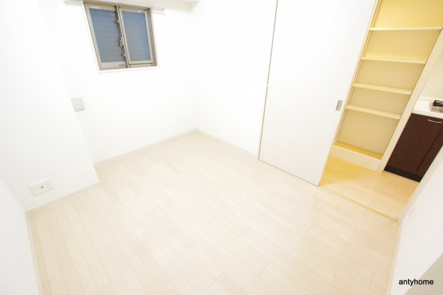 エステムプラザ梅田中崎町3ツインマークスＮＲ　仲介手数料無料の洋室