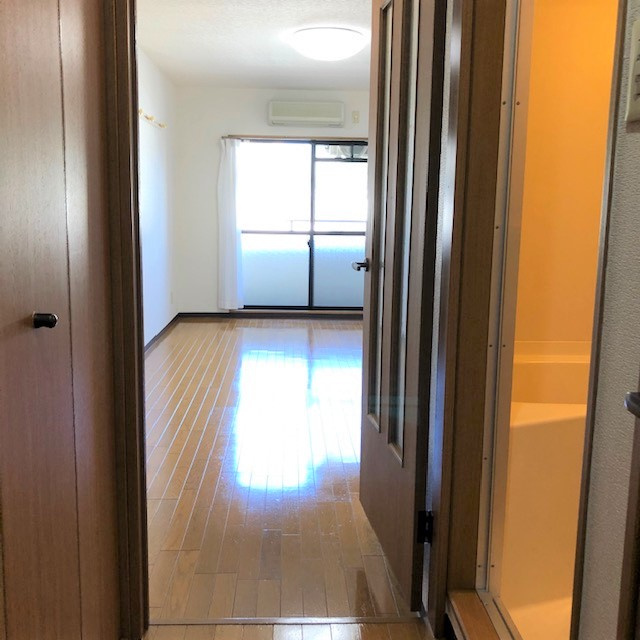 ラ・エスペランサの玄関