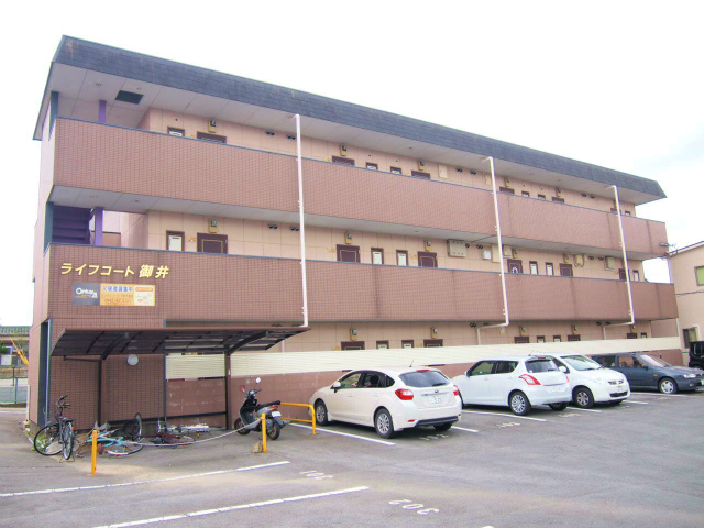 ライフコート御井【キャッシュバック対象物件】の外観|落ち着いた雰囲気の外観です