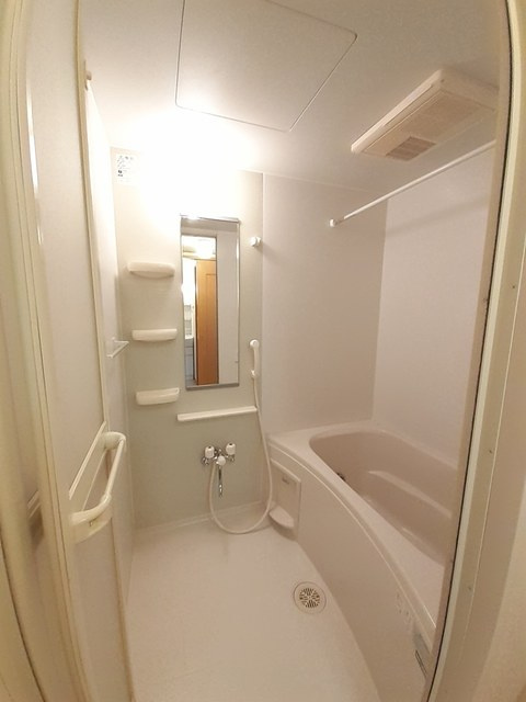 フォルシュＢ棟の浴室