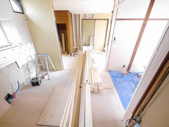 魚住町清水戸建のキッチン