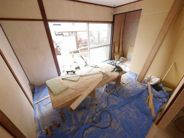 魚住町清水戸建の居間・リビング