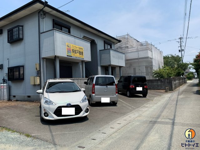 コンフォート長牟田の駐車場