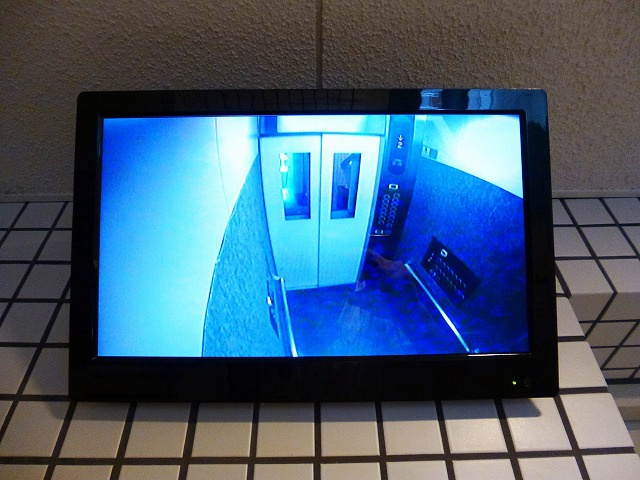 COMFORIA上野広小路の設備|モニター付セキュリティエレベーターです