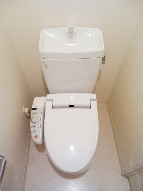 COMFORIA上野広小路のトイレ|温水洗浄便座です