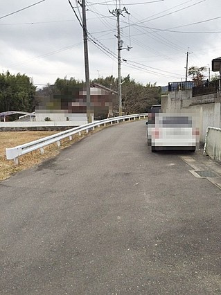 野洲市大篠原　売土地の前面道路含む現地写真
