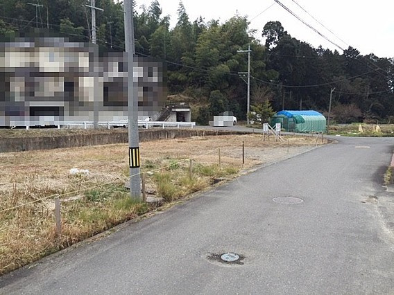 野洲市大篠原　売土地の前面道路含む現地写真